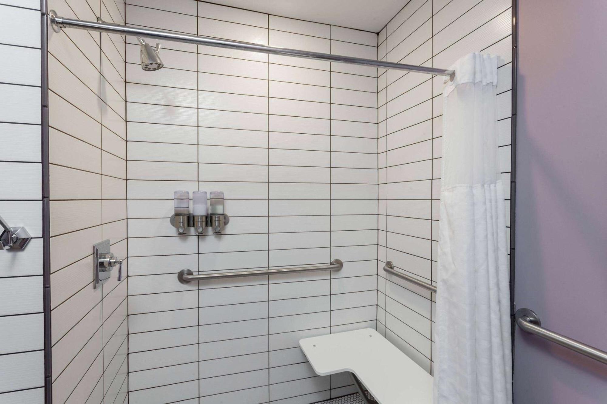 Queen Room Roll Shower Mobility Accessible or Non-Smoking