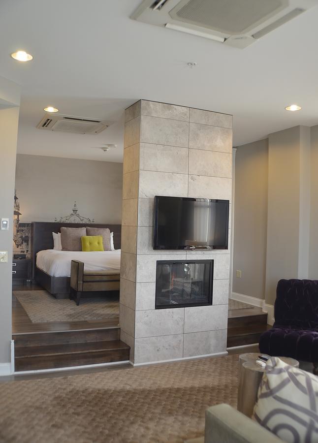 Junior Suite King Bed,65723596:JPEG